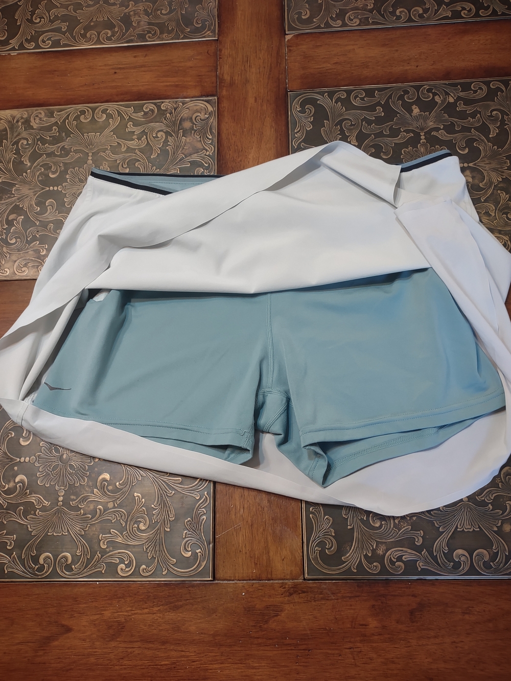 HOKA Sage Green Athletic Skort - Picture 5 of 10